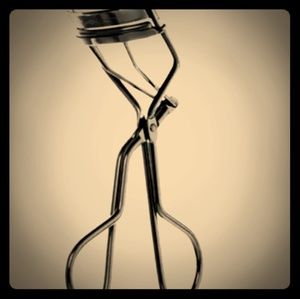 🛍5/$20   MAC Eye Lash Curler